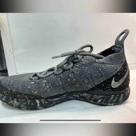 Men’s Nike basketball shoes